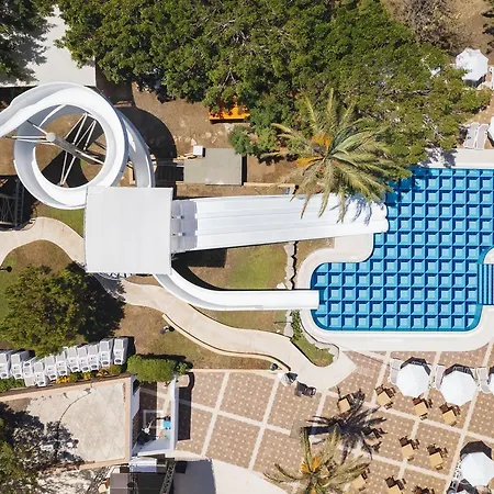 Selectum Family Hotel Sidé